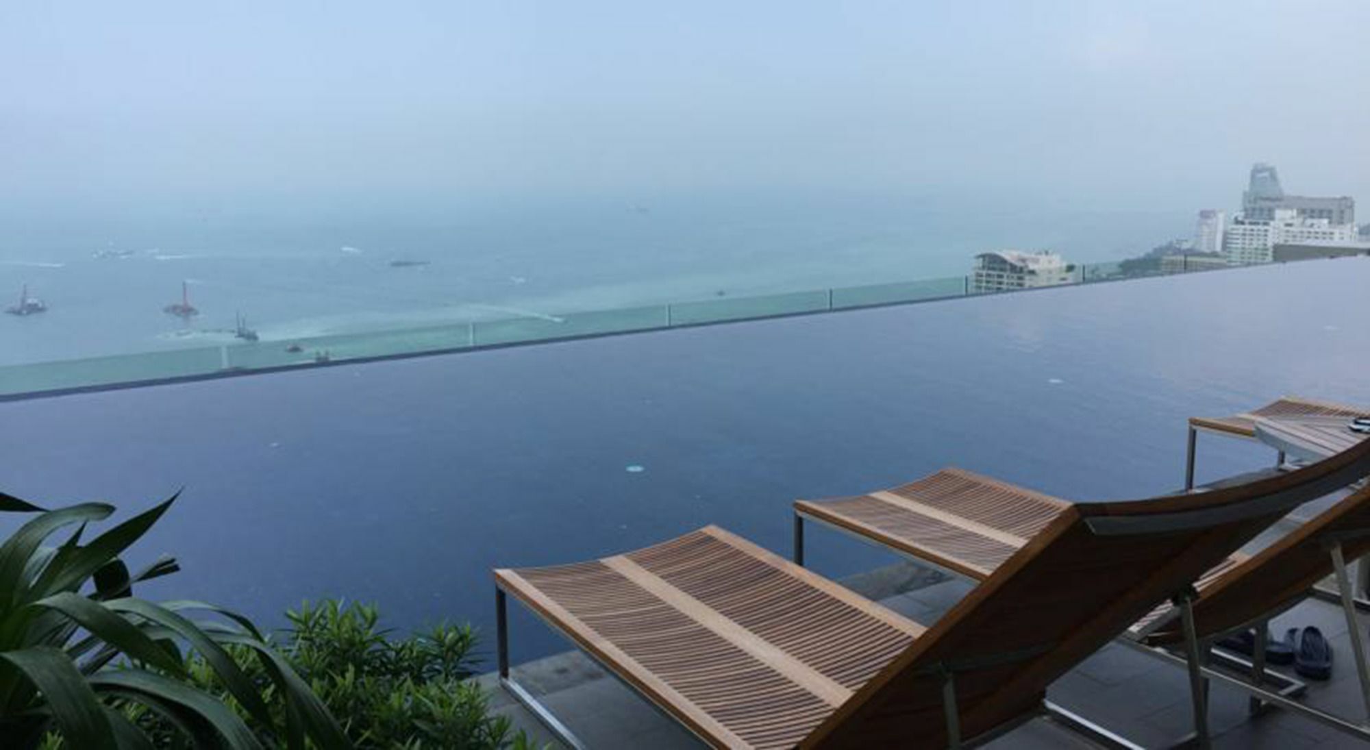 Centric Sea Pattaya By Uplus Exteriör bild