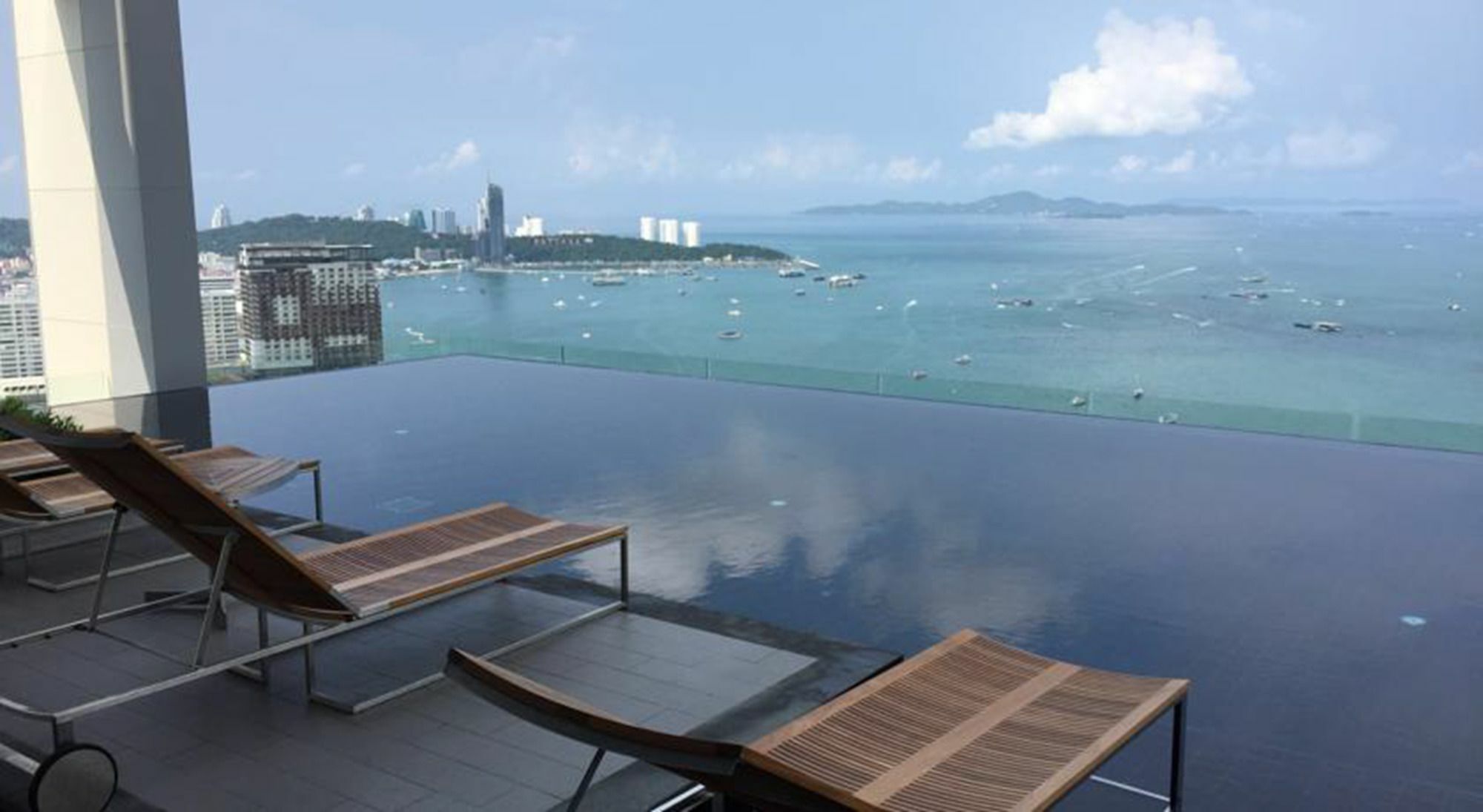 Centric Sea Pattaya By Uplus Exteriör bild