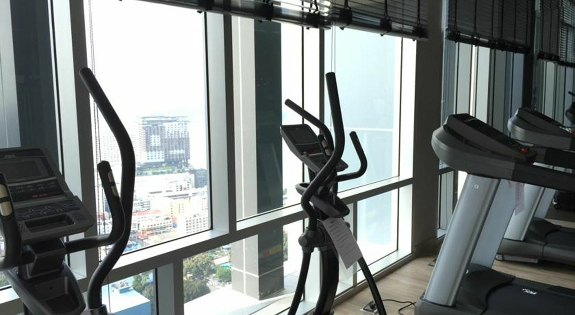 Centric Sea Pattaya By Uplus Exteriör bild